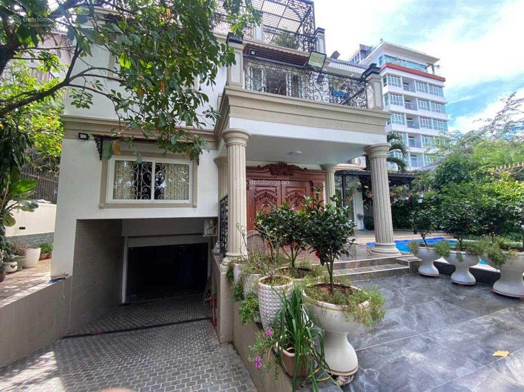 Biệt thự siêu đẹp khu compound 204 nguyễn văn hưởng quận 2. dt 17x26m, giá 70 tỷ có hồ bơi