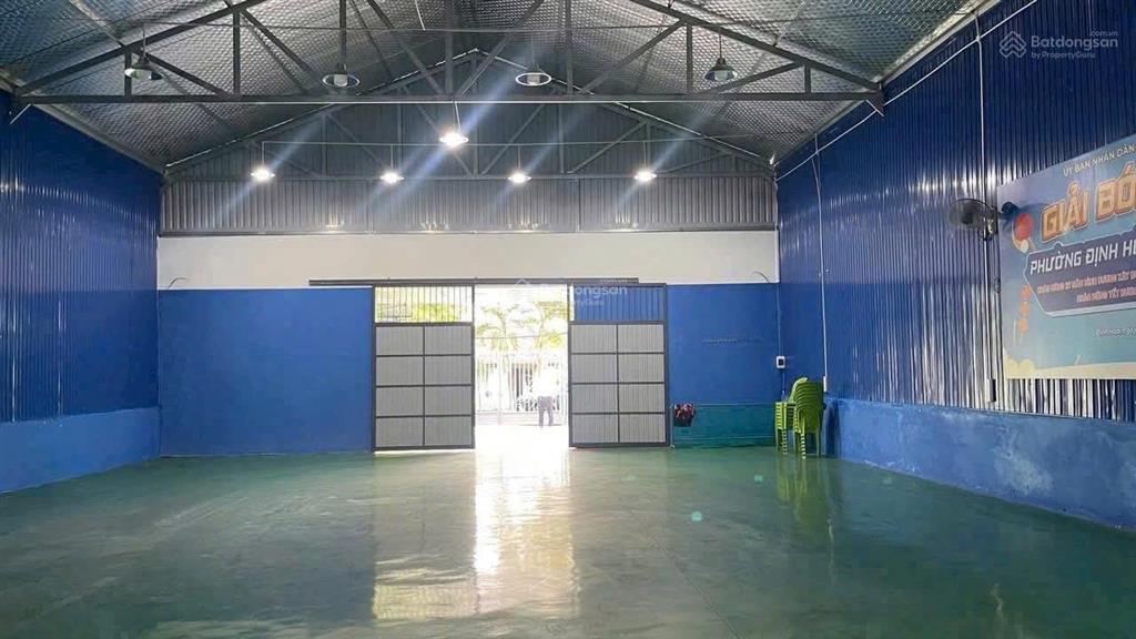 Cần tiền ra gấp kho mặt tiền dx định hoà tp thủ dầu một bình dương dt 12x32 tc 283m2 giá 7ty 5