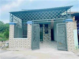 Bán gấp nhà trệt lửng mặt tiền dx phường hiệp an thủ dầu một  dt 84,9m2  3pn, 2wc  giá 2 tỷ 390