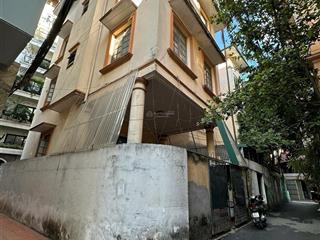 Bán nhà tô ngọc vân, tây hồ  120m2  3 thoáng, 30m ra phố