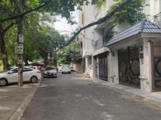 Bán nhà phố hoàng quốc việt, ôtô tránh, kinh doanh, vị trí đẹp 90m2, mặt tiền 6.5m, giá 38.5 tỷ