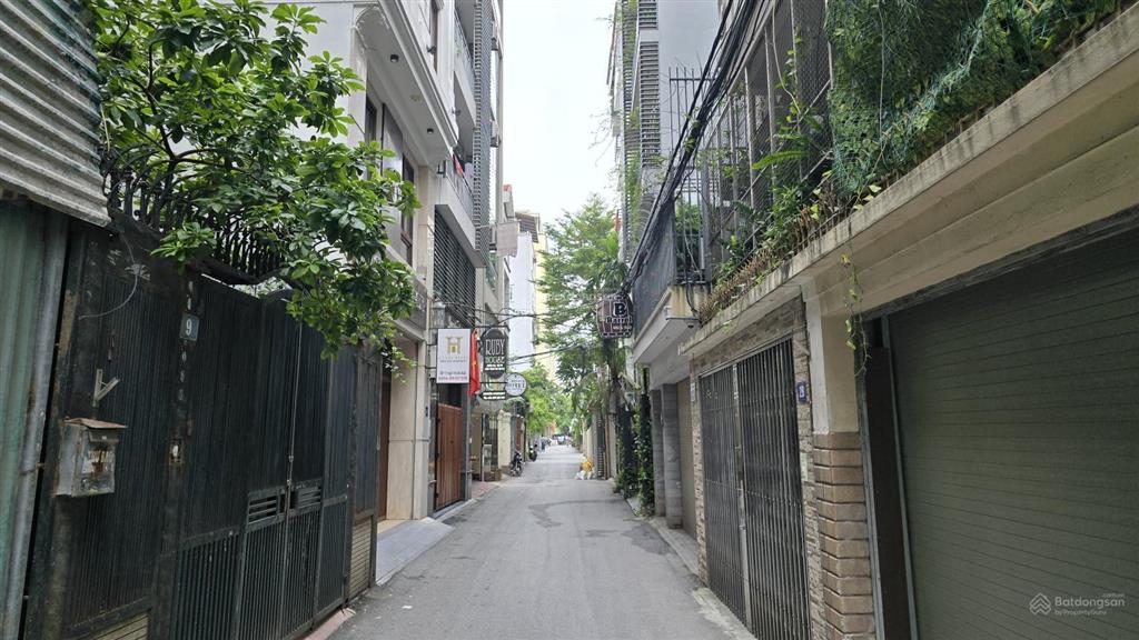 Bán mảnh đất hiếm ngõ 19 phố liễu giai, trung tâm ba đình, 2 mặt ngõ, nở hậu, dt 72m2, mt 5,6m.