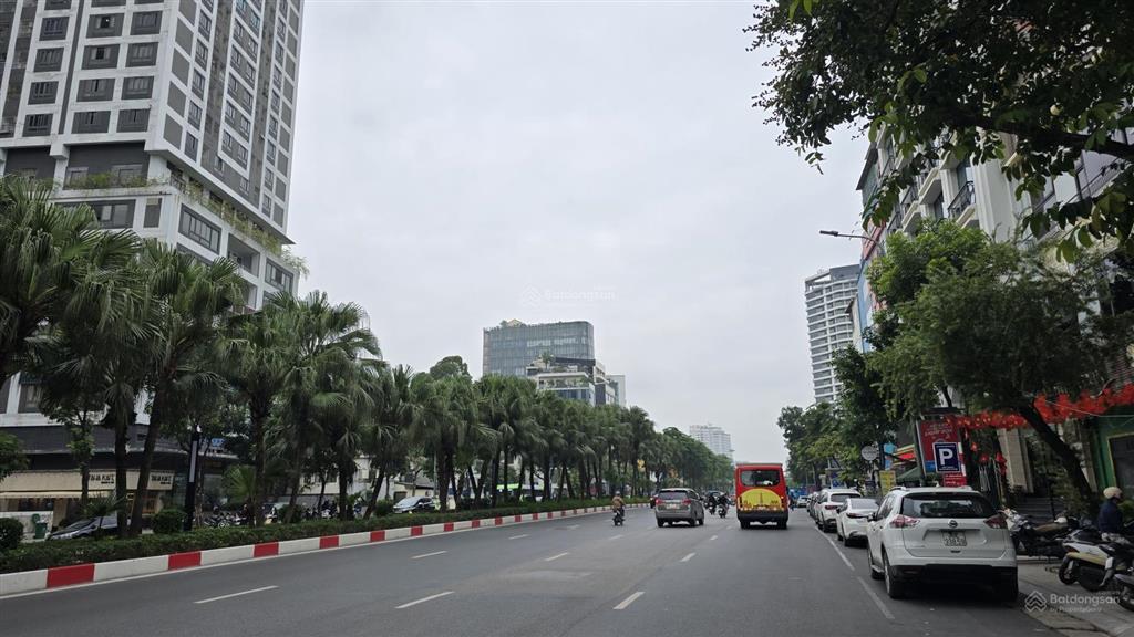 Bán mảnh đất hiếm ngõ 19 phố liễu giai, trung tâm ba đình, 2 mặt ngõ, nở hậu, dt 72m2, mt 5,6m.