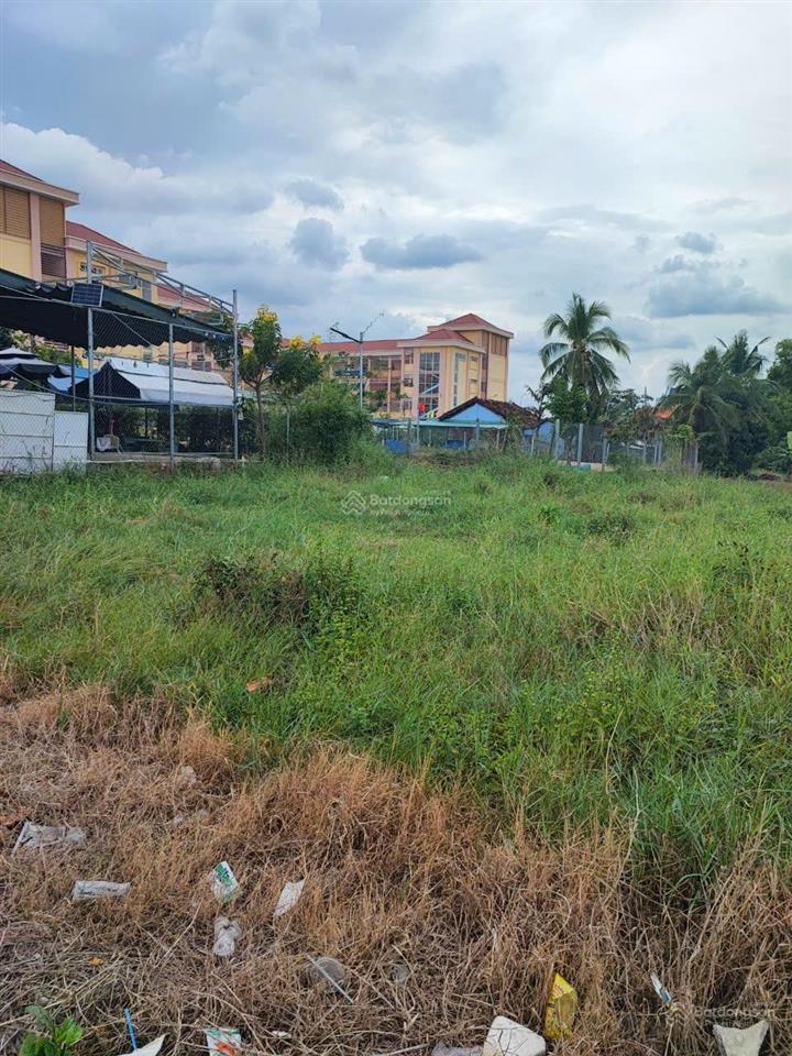 Bán đất cực đẹp ngay trường thcs hưng long, bình chánh 5x24m thổ cư. giá giảm còn 3.25 tỷ tl