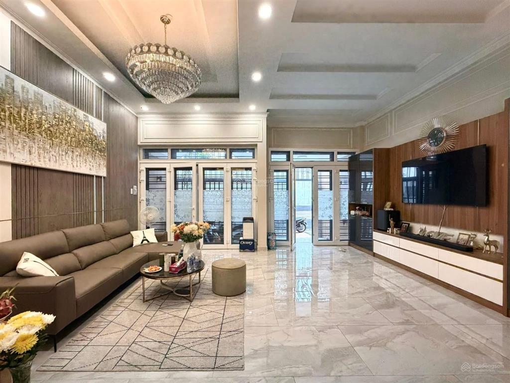 Bán biệt thự quận 1, 115m2 (6.4x18), 4 tầng, đường võ thị sáu