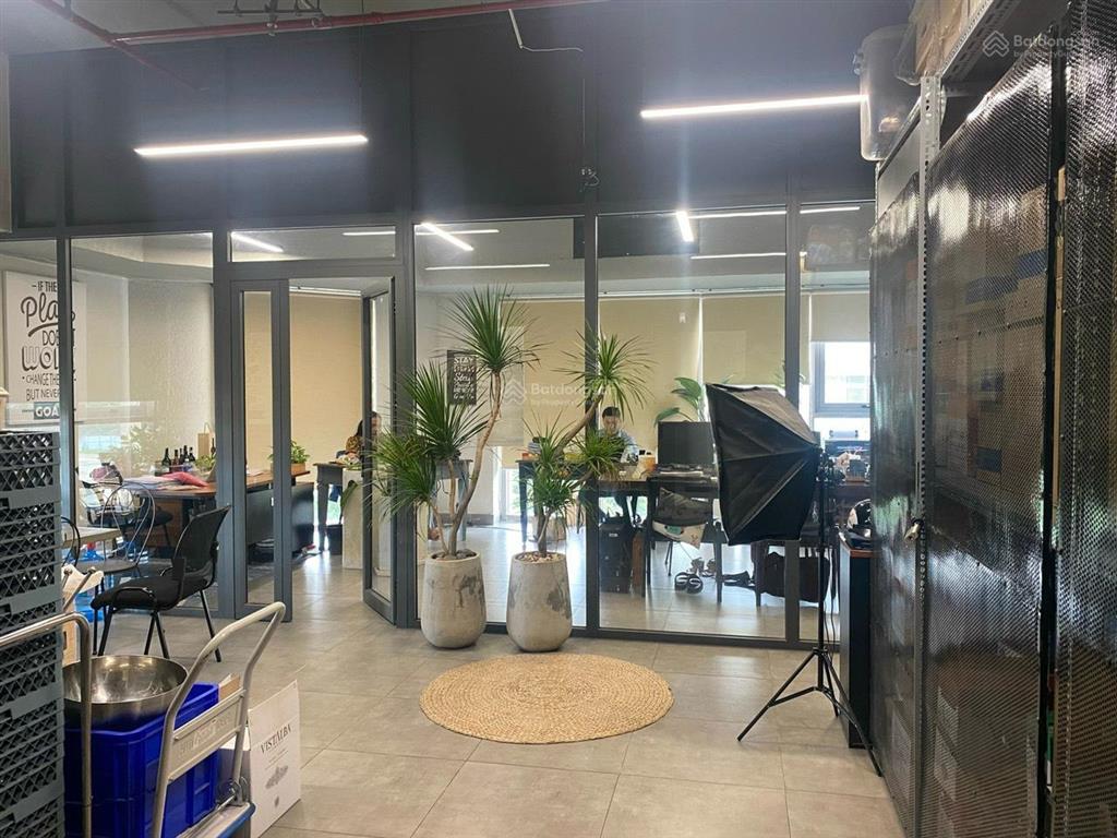 Nguyên căn shophouse 3 tầng sarina sala cho thuê 100 triệu/tháng