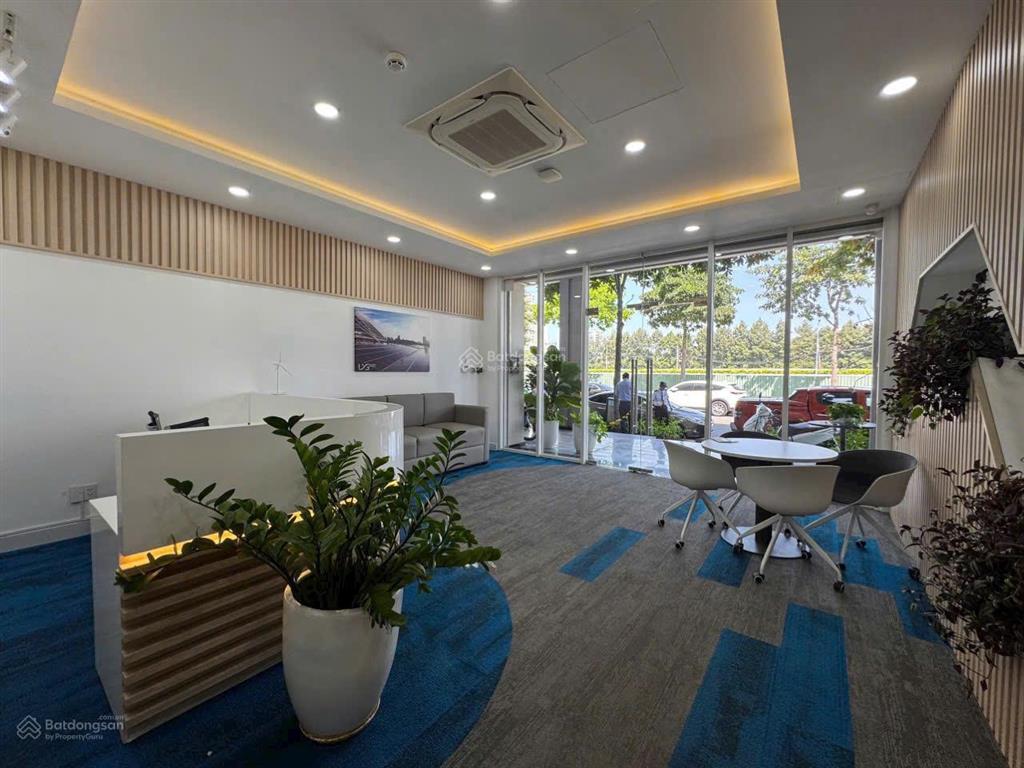 Cho thuê trệt sala làm văn phòng, giá 45 triệu, hoàn thiện đẹp