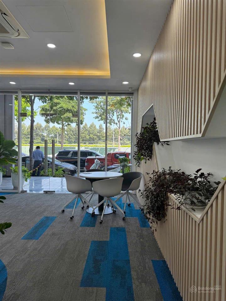Cho thuê trệt sala làm văn phòng, giá 45 triệu, hoàn thiện đẹp