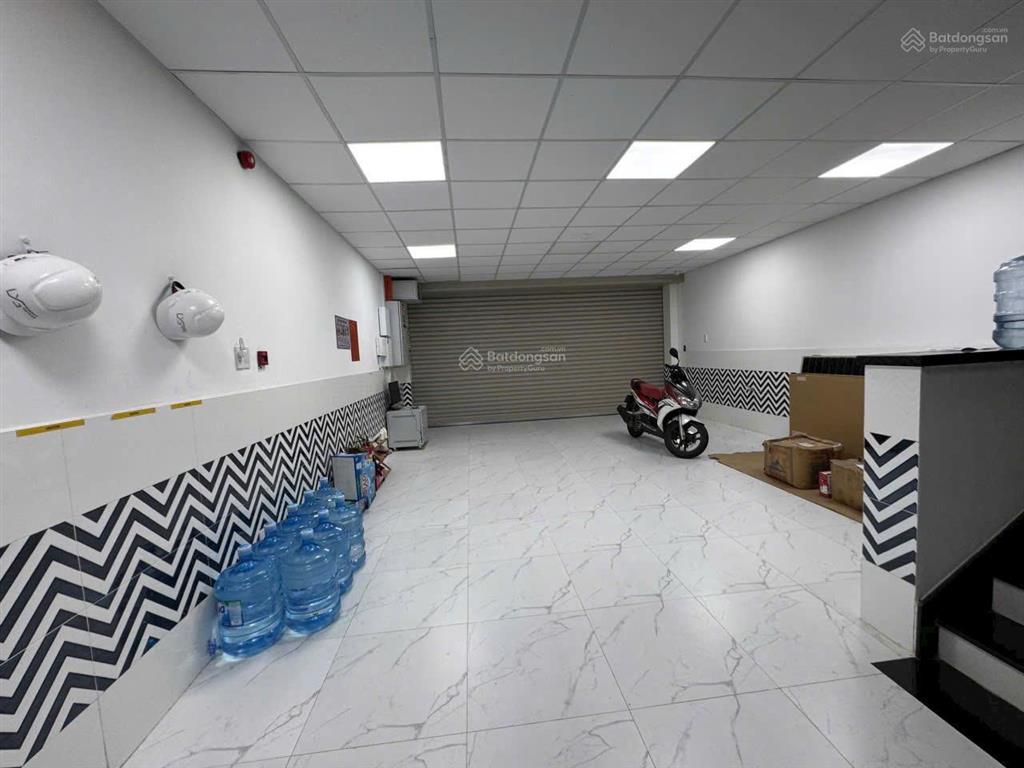 Cho thuê trệt sala làm văn phòng, giá 45 triệu, hoàn thiện đẹp