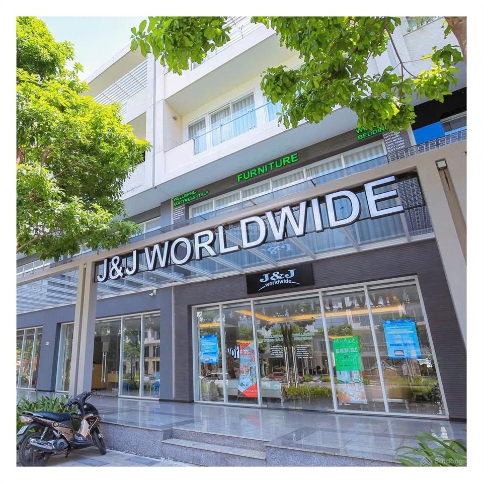 Mặt tiền nguyễn cơ thạch sala  5 tầng chỉ 160 triệu/tháng