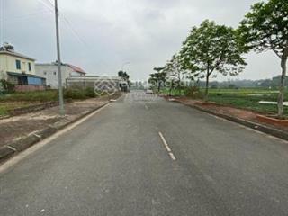 Chúng tôi muốn bán 2200 m2 đất thổ cư