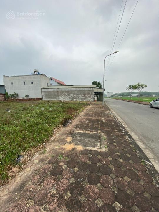 Gia đình bán nhanh 300m2 đất full thổ cư mặt tỉnh quốc lộ 88 hướng về suối 2.