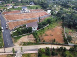 Gia đình bán nhanh 300m2 đất full thổ cư mặt tỉnh quốc lộ 88 hướng về suối 2.