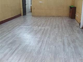 Cho thuê nhà văn quán 70m2, 3 tầng, 11.5 triệu/tháng ngõ ô tô