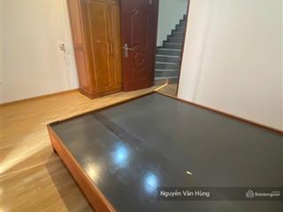 Cho thuê nhà xa la  cầu bươu 100m2, 4 tầng 20tr xe công đỗ cửa