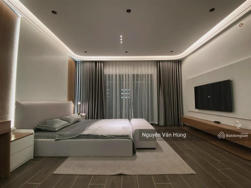 Cho thuê nhà văn phú ngay metro 55m2, 7 tầng thang máy 25tr xe công đỗ cửa