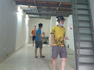 Cho thuê nhà tiện làm kho, văn phòng mỗ lao 50m2 gác xép 9tr xe tải đỗ cửa