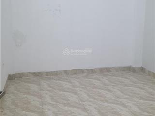 Cho thuê nhà vạn phúc 50m2 gác xép 8.5tr xe tải tránh nhau thoải mái