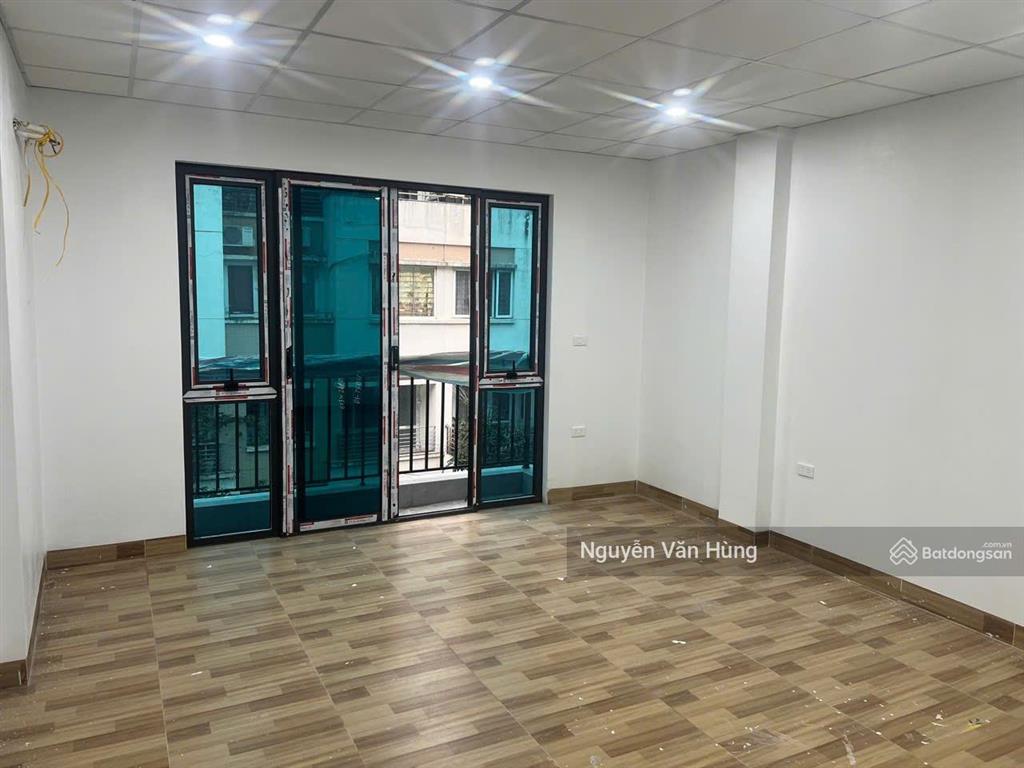 Cho thuê nhà văn phú 90m2, 4 tầng thông sàn mới đẹp chỉ 20tr xe công đỗ cửa