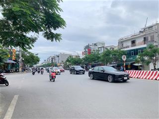 Bán lô đất góc 3 mặt tiền mặt đường hồ sen 72m2 ngang 7m giá 225tr/m2 có tt