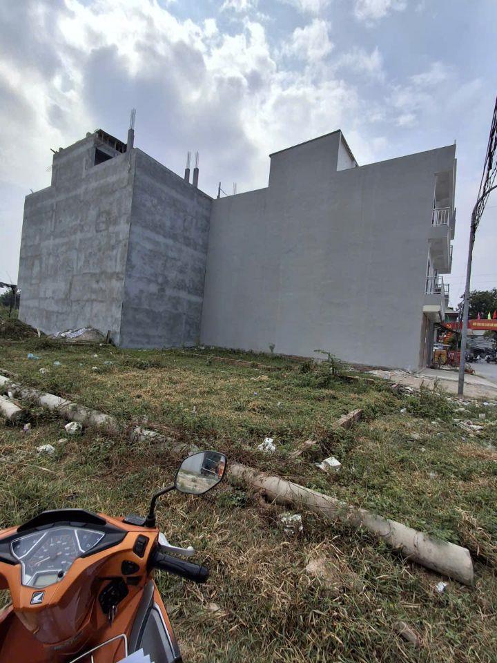 Tôi cần bán lô góc đất dv di trạch mặt đường di ái, vị trí kinh doanh,gần đường 3.5. lh:0901513811