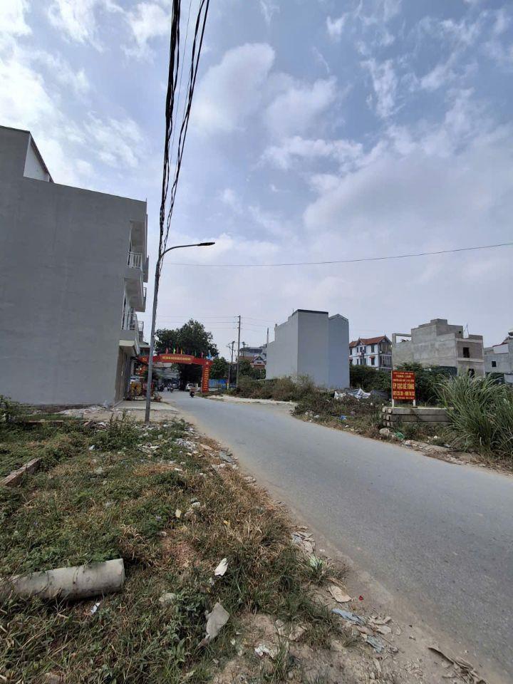 Tôi cần bán lô góc đất dv di trạch mặt đường di ái, vị trí kinh doanh,gần đường 3.5. lh:0901513811