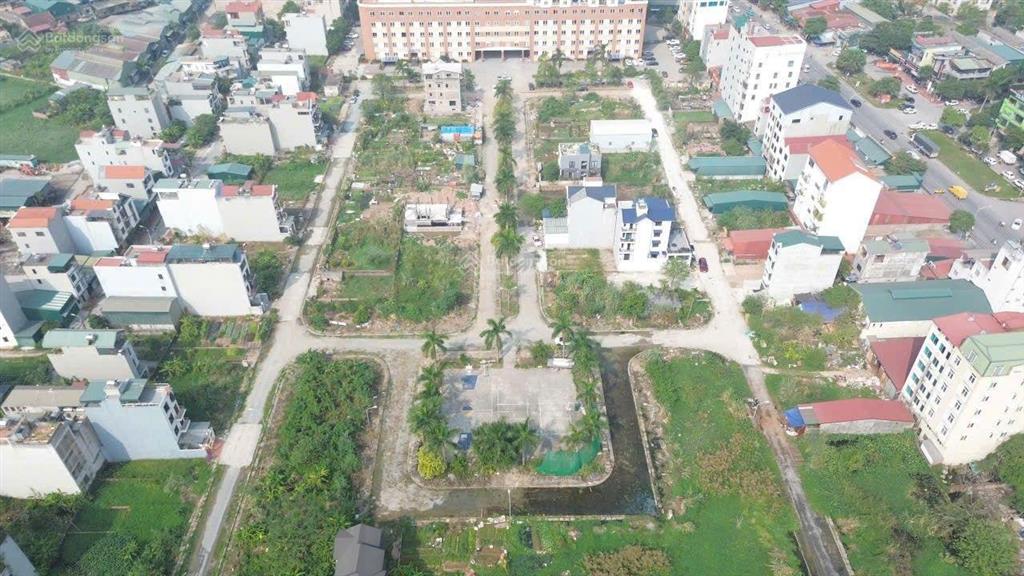 Tôi cần bán lô đất xây biệt thự tại đức thượng, hoài đức, hướng đông nam,giá tốt .  0901 513 ***