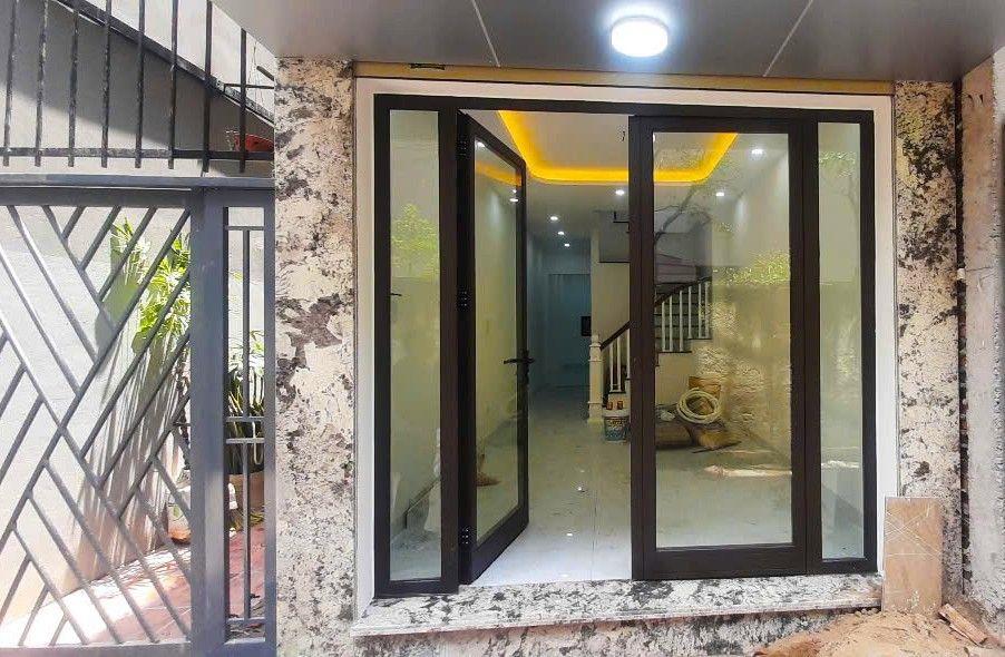 BÁN GẤP NHÀ MỚI ĐẸP – THANG MÁY Ô TÔ ĐỖ CỬA – GẦN MẶT PHỐ ĐỨC GIANG LONG BIÊN – CHỈ 10,8 TỶ (TL)