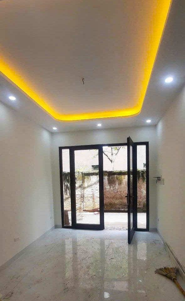 BÁN GẤP NHÀ MỚI ĐẸP – THANG MÁY Ô TÔ ĐỖ CỬA – GẦN MẶT PHỐ ĐỨC GIANG LONG BIÊN – CHỈ 10,8 TỶ (TL)