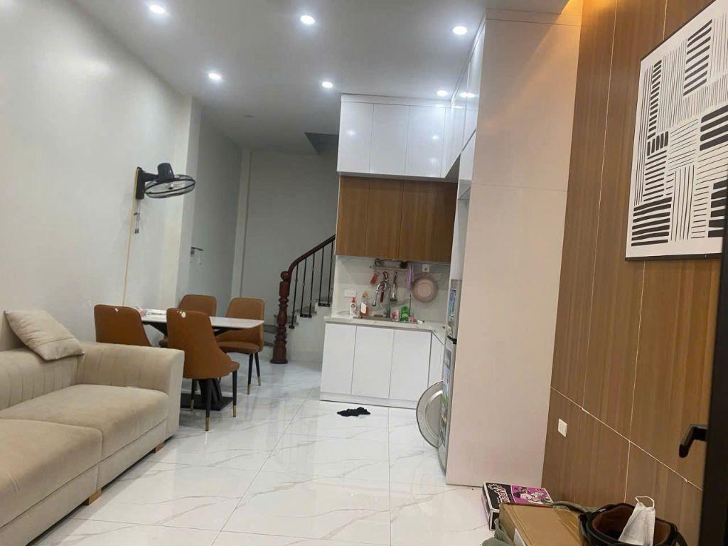 BÁN NHÀ MỚI ĐẸP FULL NỘI THẤT GẦN MẶT PHỐ CHIẾN THẮNG HÀ ĐÔNG – 5 TẦNG 3PN – NGÕ Ô TÔ ĐỖ CỬA – GIÁ CHỈ 12,3 TỶ TL