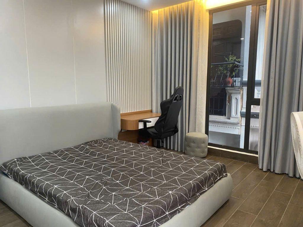 BÁN NHÀ MỚI ĐẸP FULL NỘI THẤT GẦN MẶT PHỐ CHIẾN THẮNG HÀ ĐÔNG – 5 TẦNG 3PN – NGÕ Ô TÔ ĐỖ CỬA – GIÁ CHỈ 12,3 TỶ TL