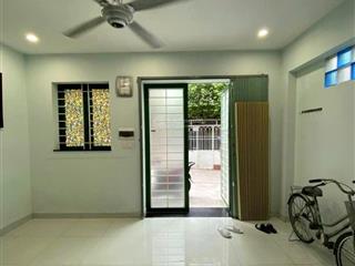Cần cho thuê nhà 68/8a út tịch p. 4 q. tân bình thông qua nguyễn đình khơi