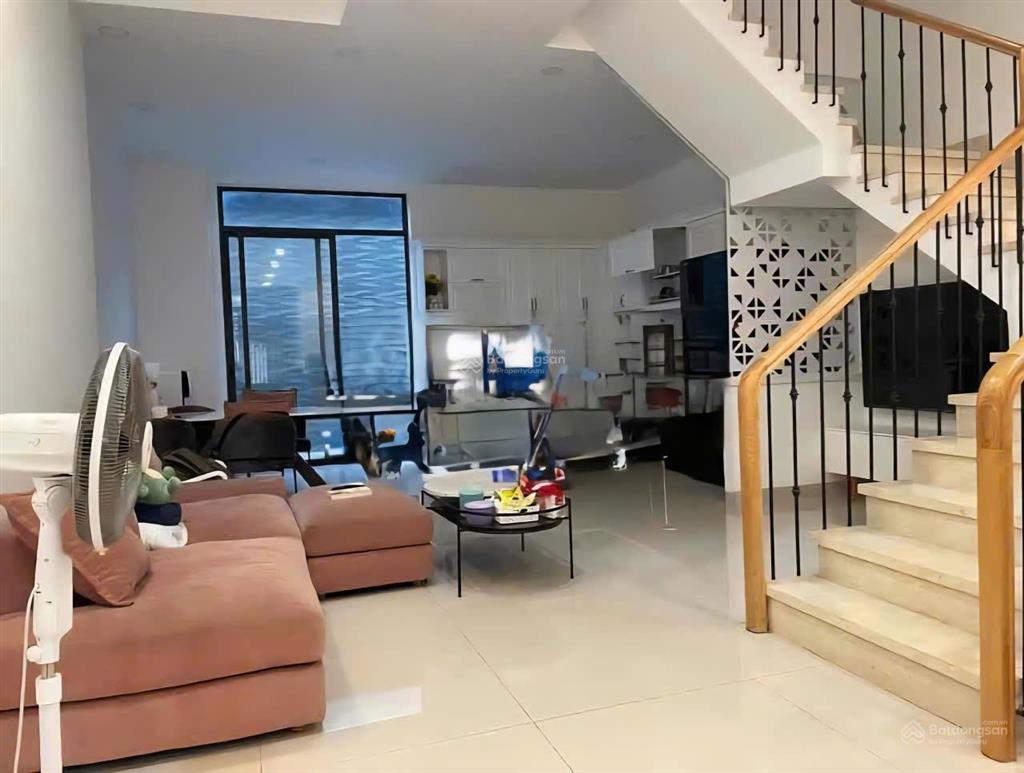 Cần cho thuê nhà hxt 86/3a phổ quang, phường 2, quận tân bình