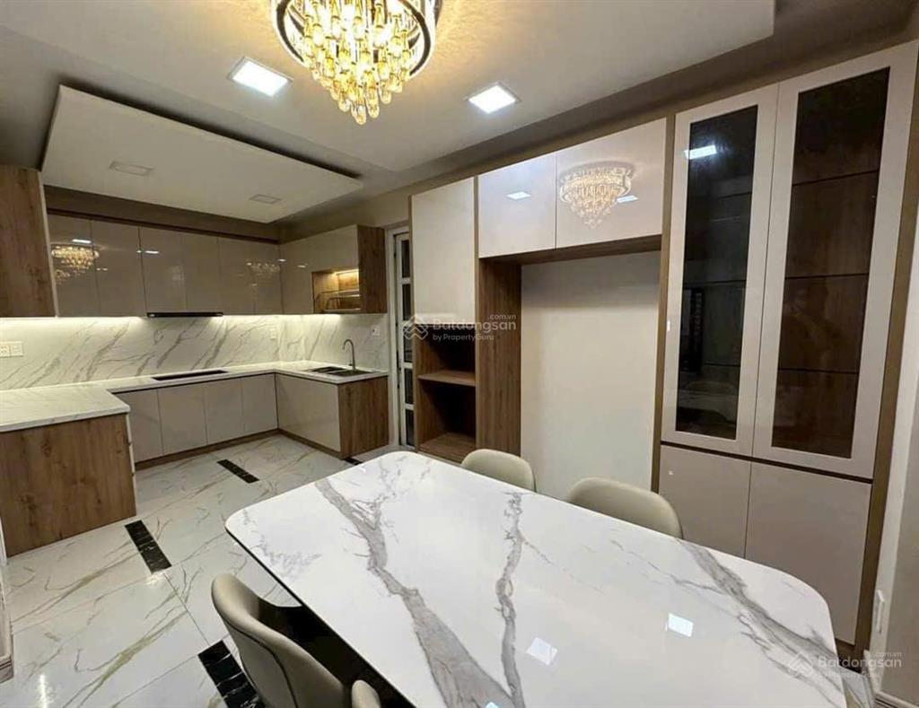 Cần cho thuê villa hxh 152/2a nguyễn văn thương p.25 q.bình thạnh.