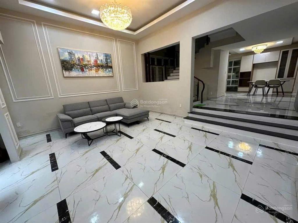 Cần cho thuê villa hxh 152/2a nguyễn văn thương p.25 q.bình thạnh.