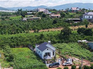 Nhà vườn full nội thất, với thiết kế hiện đại và sang trọng