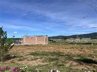 Bung bán 50 nền fo ven đà lạt  mặt đường nhựa và sổ hồng riêng sẵn có   0832 696 ***