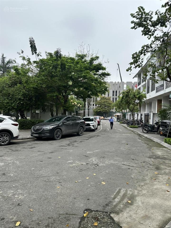 Chính chủ bán nhanh biệt thự lô góc dự án hdi mạc thái tông dt 160,7m2  0935 123 ***