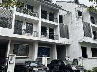 Chính chủ cần bán biệt thự lô góc dự án hdi mạc thái tông dt 160,7m2  0935 123 ***