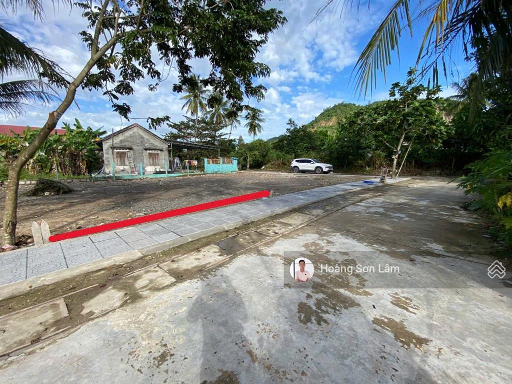 Hạ giá bán nhanh đất cam lâm  cách tttp. nha trang 20p di chuyển  đường ô tô mở rộng 13m