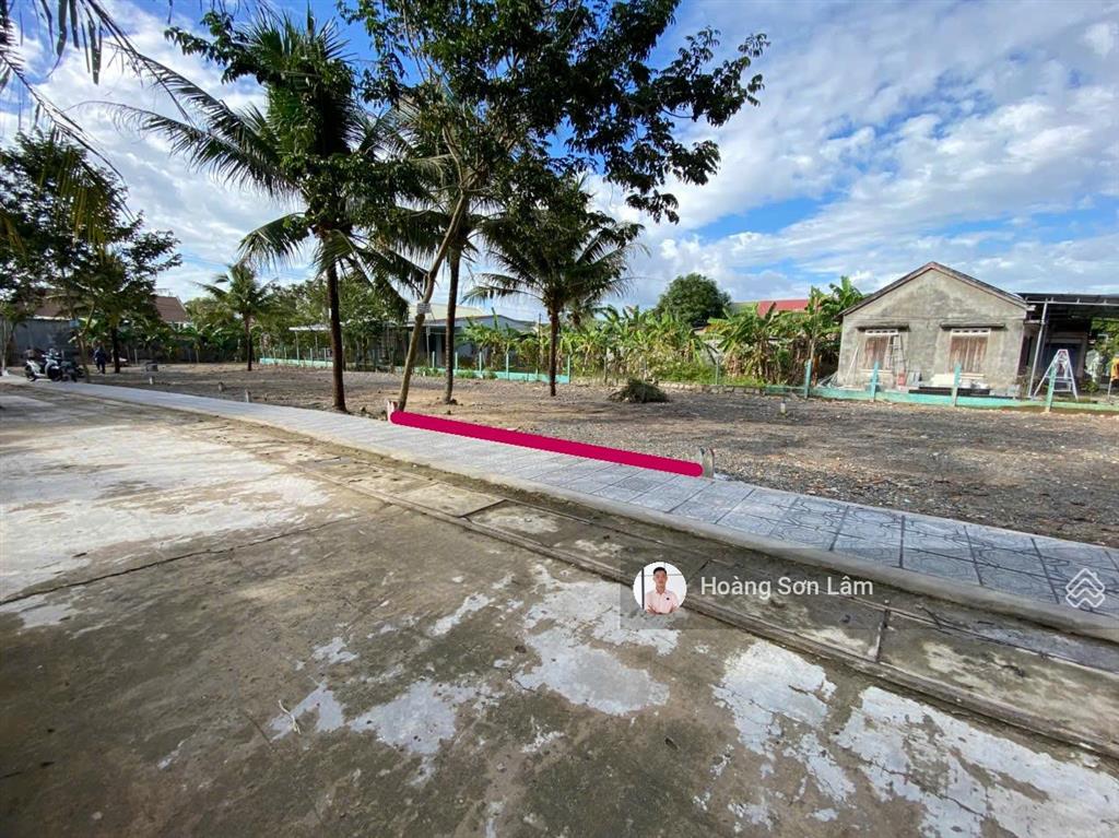 Hạ giá bán nhanh đất cam lâm  cách tttp. nha trang 20p di chuyển  đường ô tô mở rộng 13m