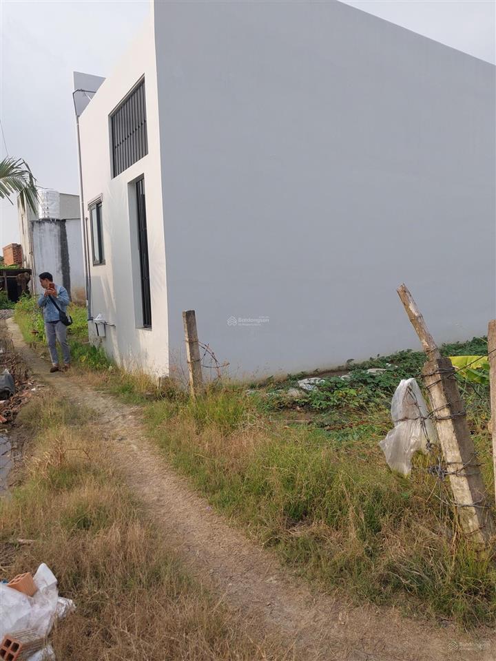 Bán đất lô góc 137m2 full đất ở, sổ riêng  công đồng lộc trung, mỹ lộc, cần giuộc