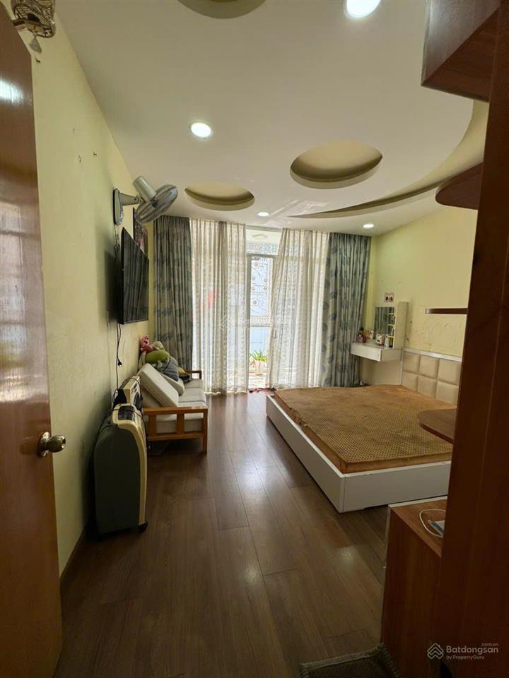 Bán chdv 5 tầng thang máy ngay gần đh văn lang p13 bình thạnh(4x20m)10 phòng cho thuê 50tr/tháng