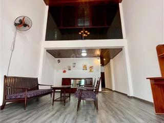 Cần bán nhà 3 tầng diện tích đất 100m2 . sau lưng nhà mặt tiền cù chính lan