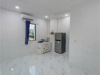 Chính chủ cho thuê phòng, đầy đủ nội thất có cửa sổ gần thích quảng đức, phú nhuận