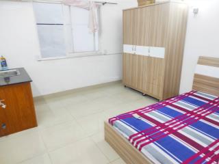 Chính chủ cho thuê 2 phòng ngủ đầy đủ nội thất sau chợ kim biên gần đại học y dược quận 5