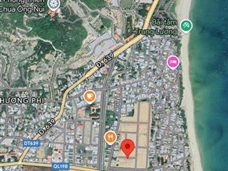 Bán lô đất biển khu tt cát tiến  phú cát giá 21 triệu/m2 ra biển 300m