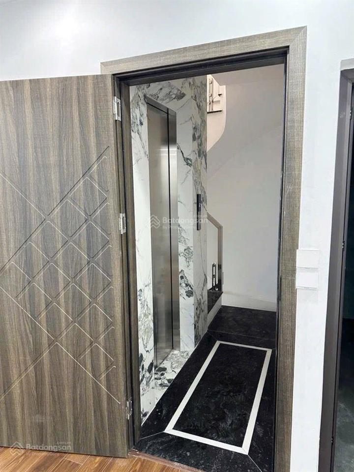 Bán nhà cổ linh long biên  ô tô vào nhà  43m2, 6 tầng  thang máy  mt 4,5m, nhà siêu đẹp. 13,5tỷ