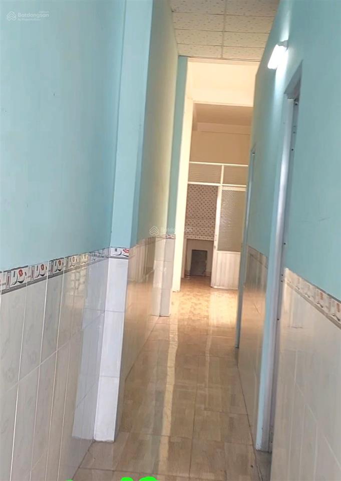 Bán nhà mặt tiền đường chính d1 kinh doanh giá rẻ trong kdc