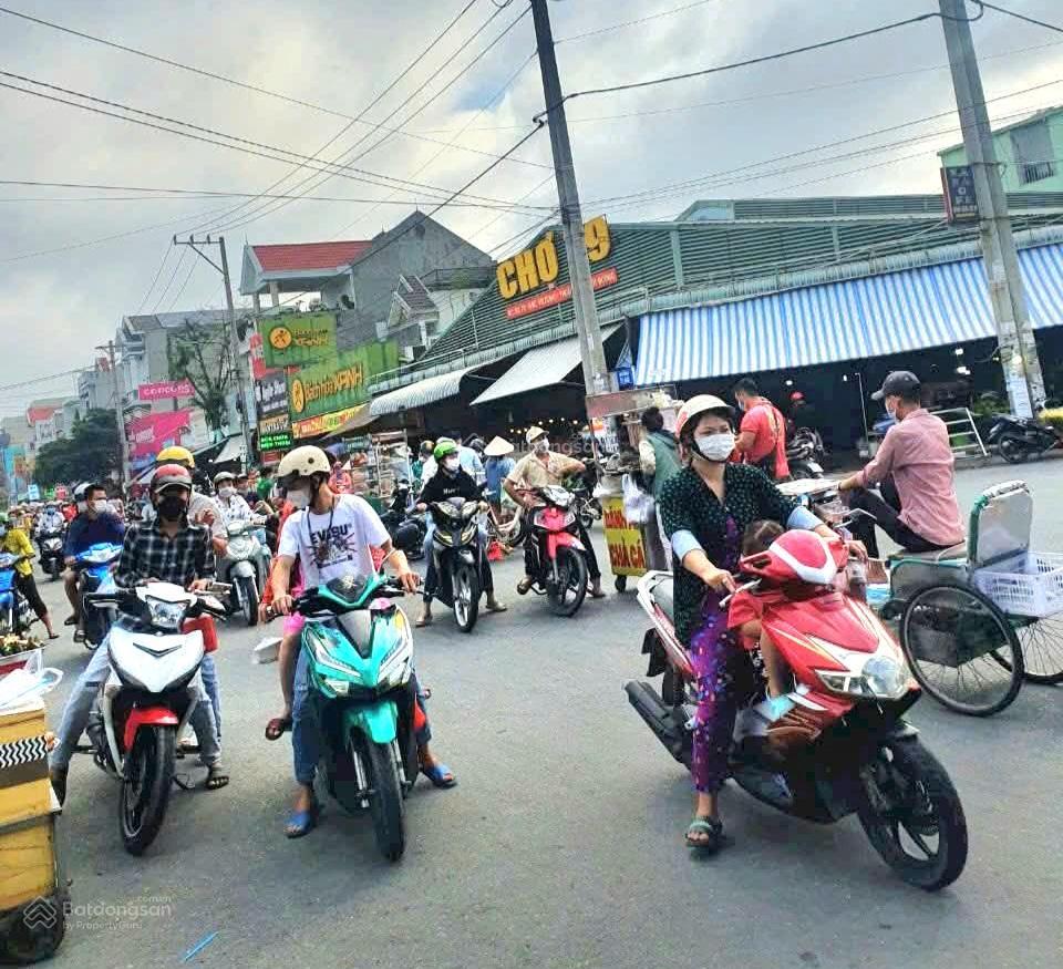 Bán nhà mặt tiền đường chính d1 kinh doanh giá rẻ trong kdc